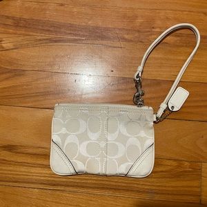 Coach Wristlet - White 6x4